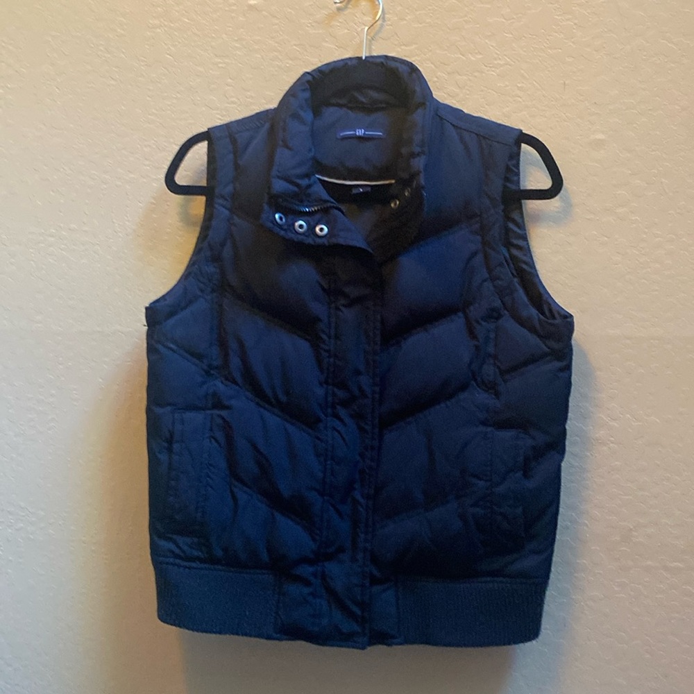 Black Gap Vest